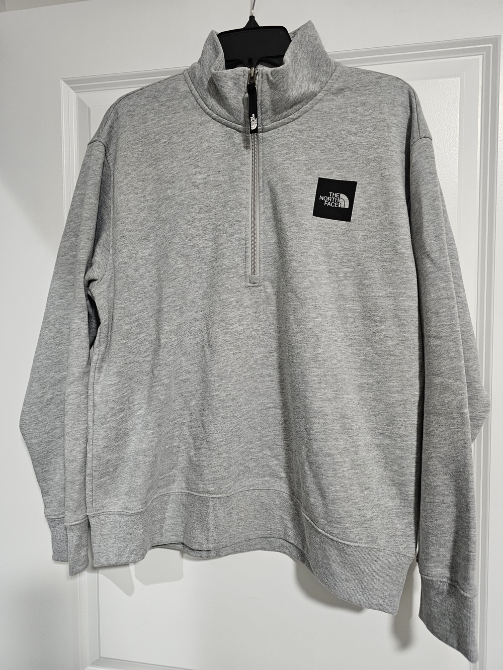 The North Face Women's Light Gray Quarter-Zip